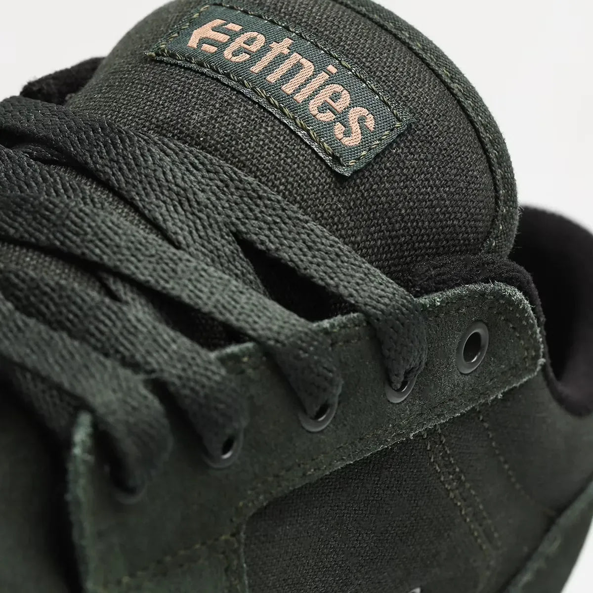 BARGE LS Low-Top Vulcanized Etnies Skate Original Sustainability Gear