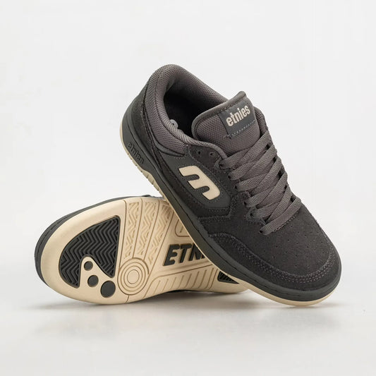 Loot Low - Top Dark Grey Skate Shoe Fit | etnies Official Low-Top Shoe Etnies Skate Original Sustainability Gear