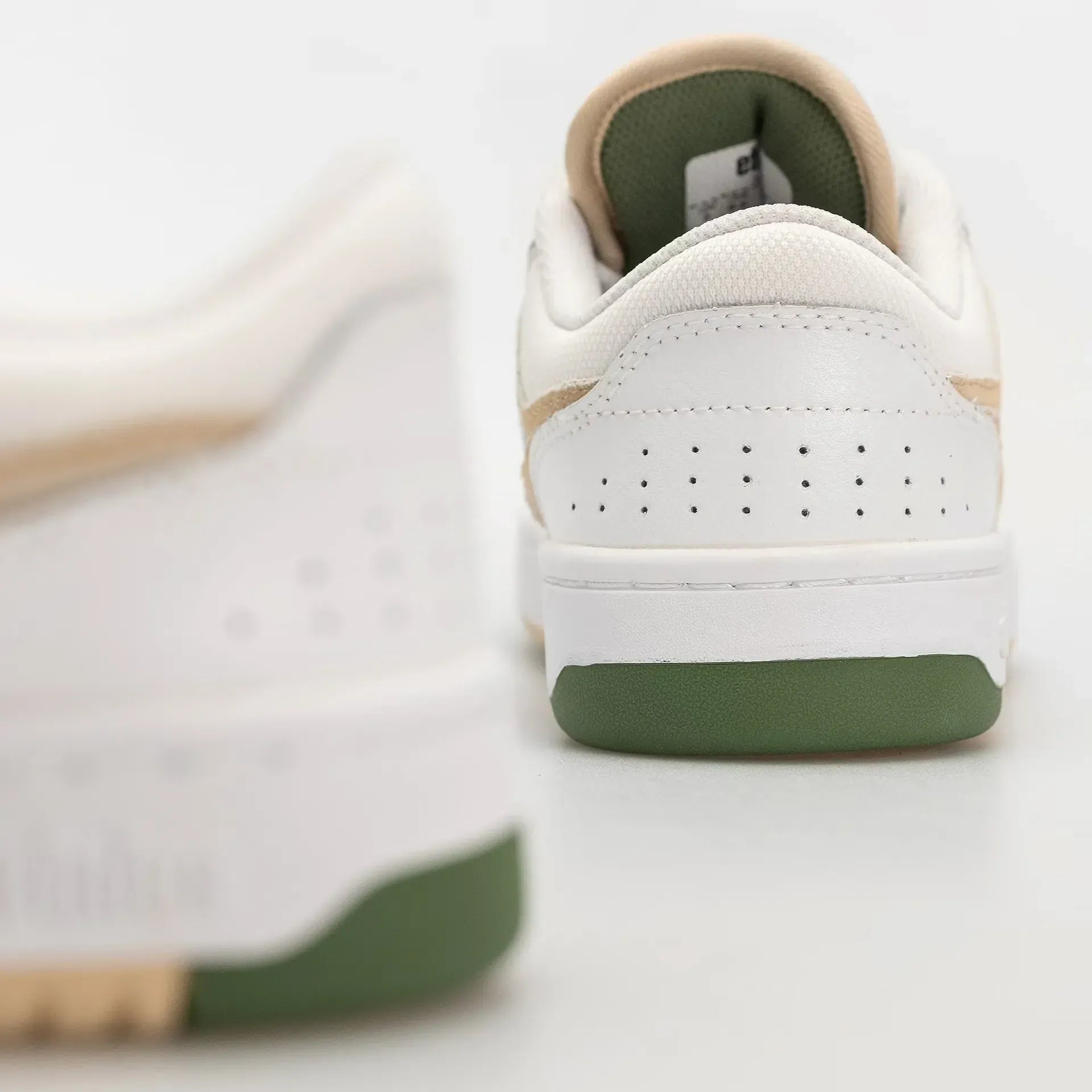 Loot Low - Top Shoe White Green Comfort | etnies Official Low-Top Shoe Etnies Skate Original Sustainability Gear