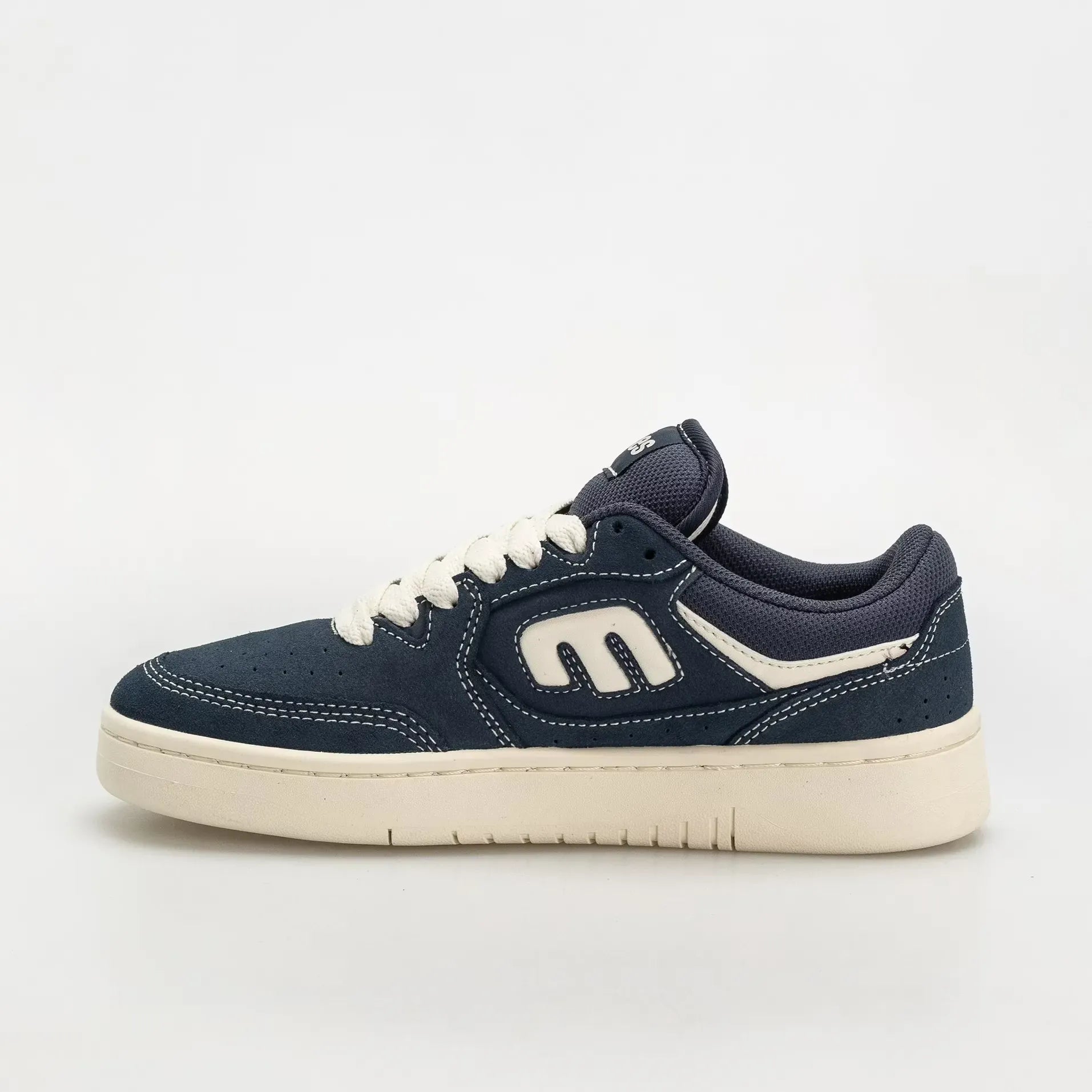 Loot Low - Top Navy White Skate Shoe | etnies Low-Top Shoe Etnies Skate Original Sustainability Gear