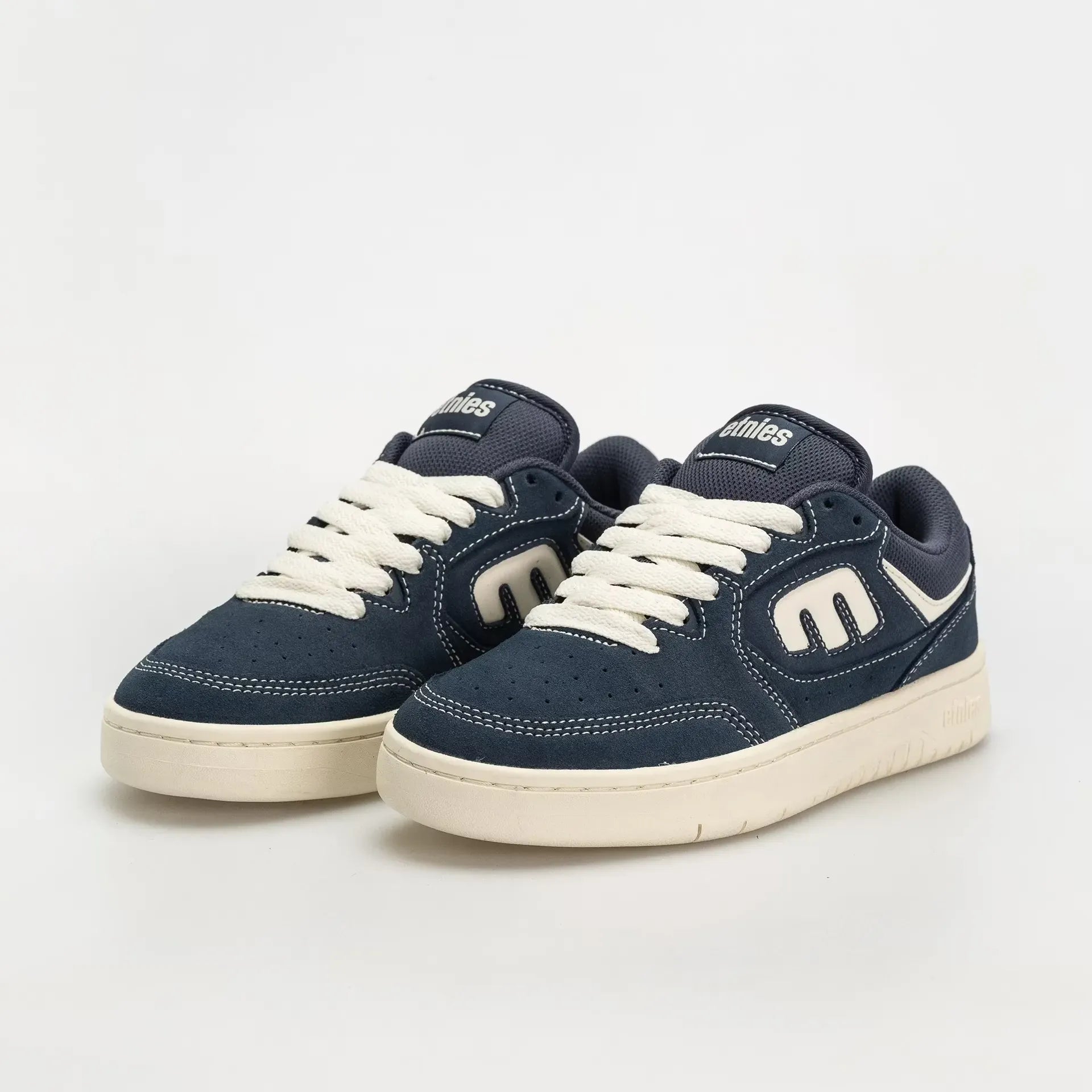 Loot Low - Top Navy White Skate Shoe | etnies Low-Top Shoe Etnies Skate Original Sustainability Gear