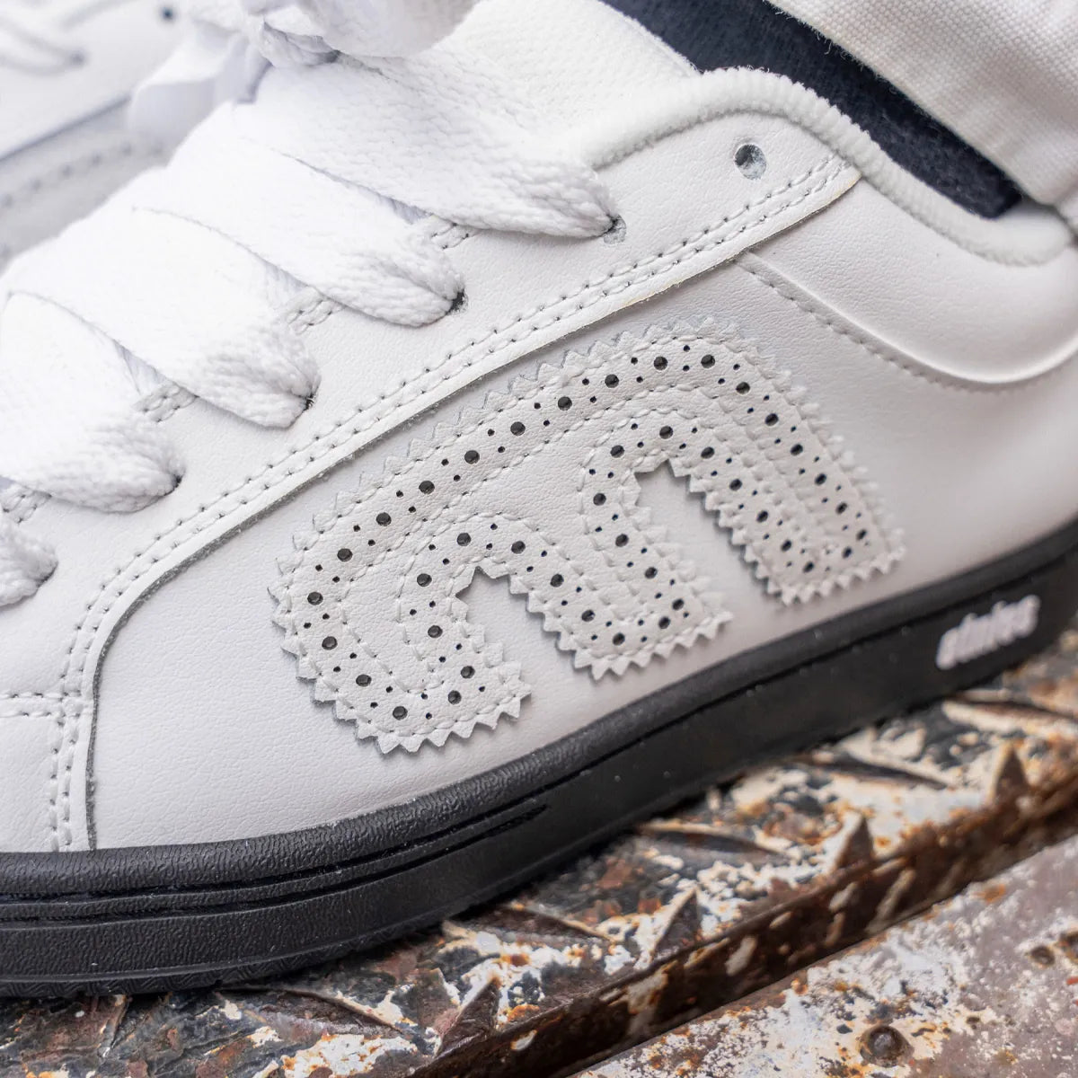 White Suede Skate Shoes – Kingpin | etnies Official Canada etnies Skate Original Sustainability Gear