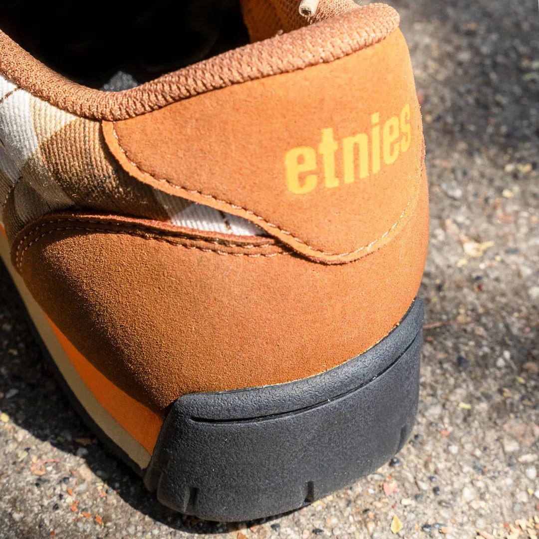 Brown Suede Skate Shoes – Locut 2K | etnies Official Canada etnies Skate Original Sustainability Gear