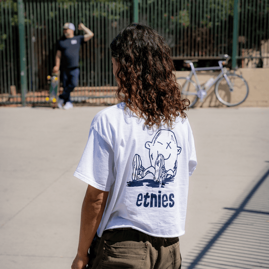 White Etnies x FOS Graphic Tee | etnies Official Canada etnies Skate Original Sustainability Gear