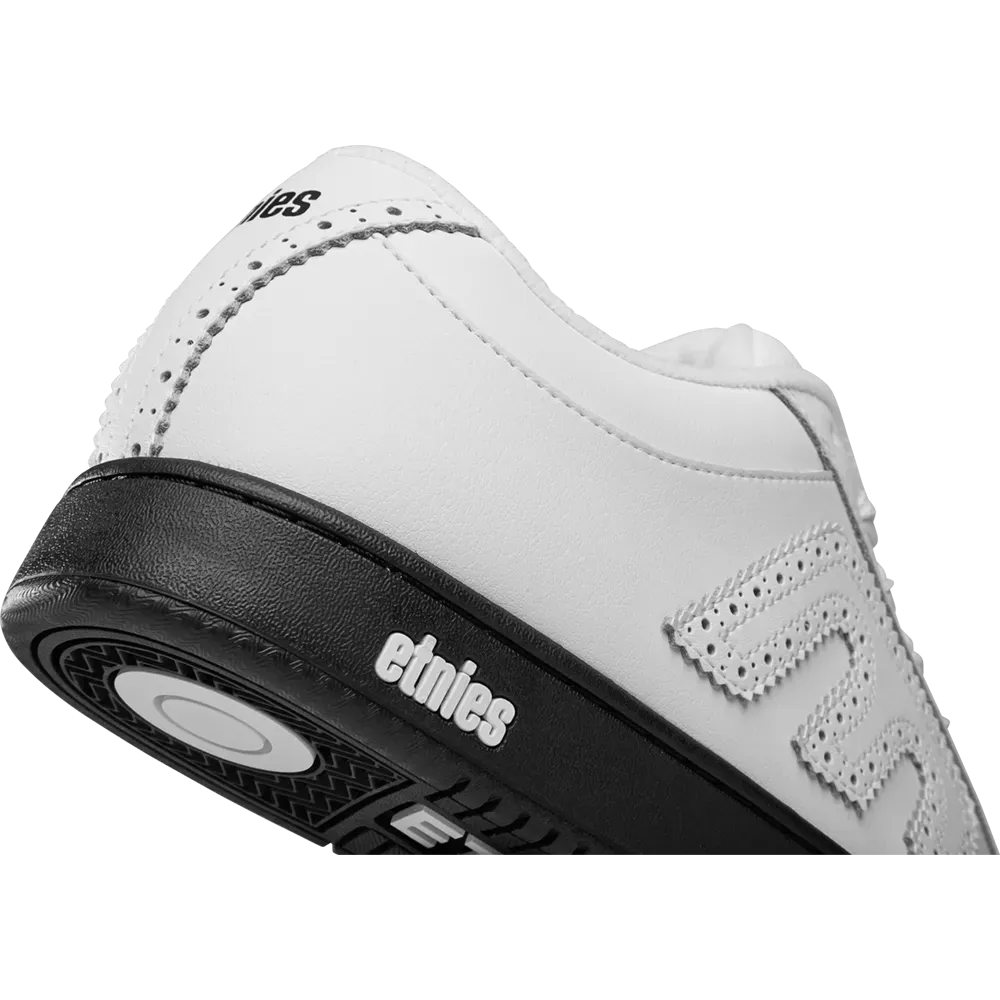 White Suede Skate Shoes – Kingpin | etnies Official Canada etnies Skate Original Sustainability Gear