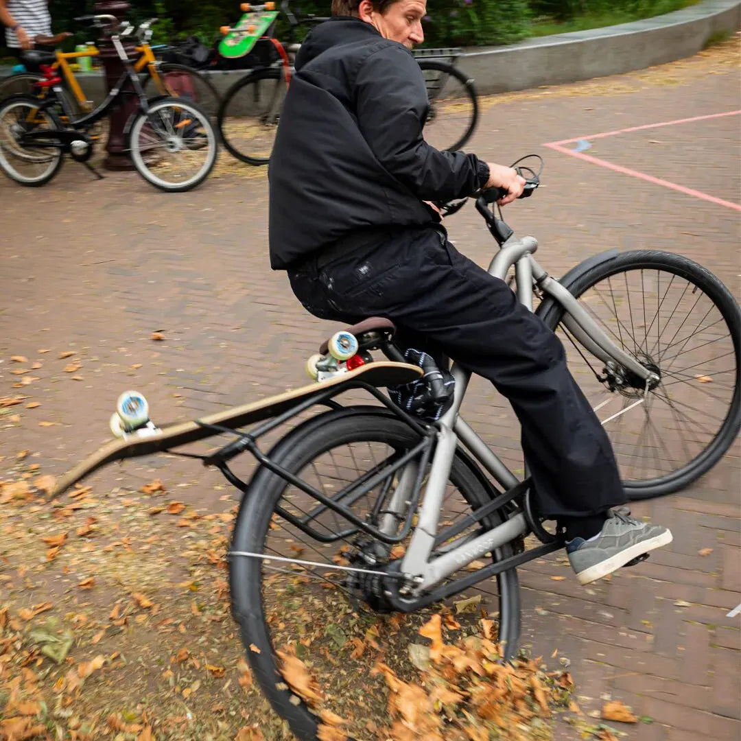 Snake Low - Top Shoe Dark Grey Skate Shoe | etnies Official Low-Top Shoe Etnies Skate Original Sustainability Gear