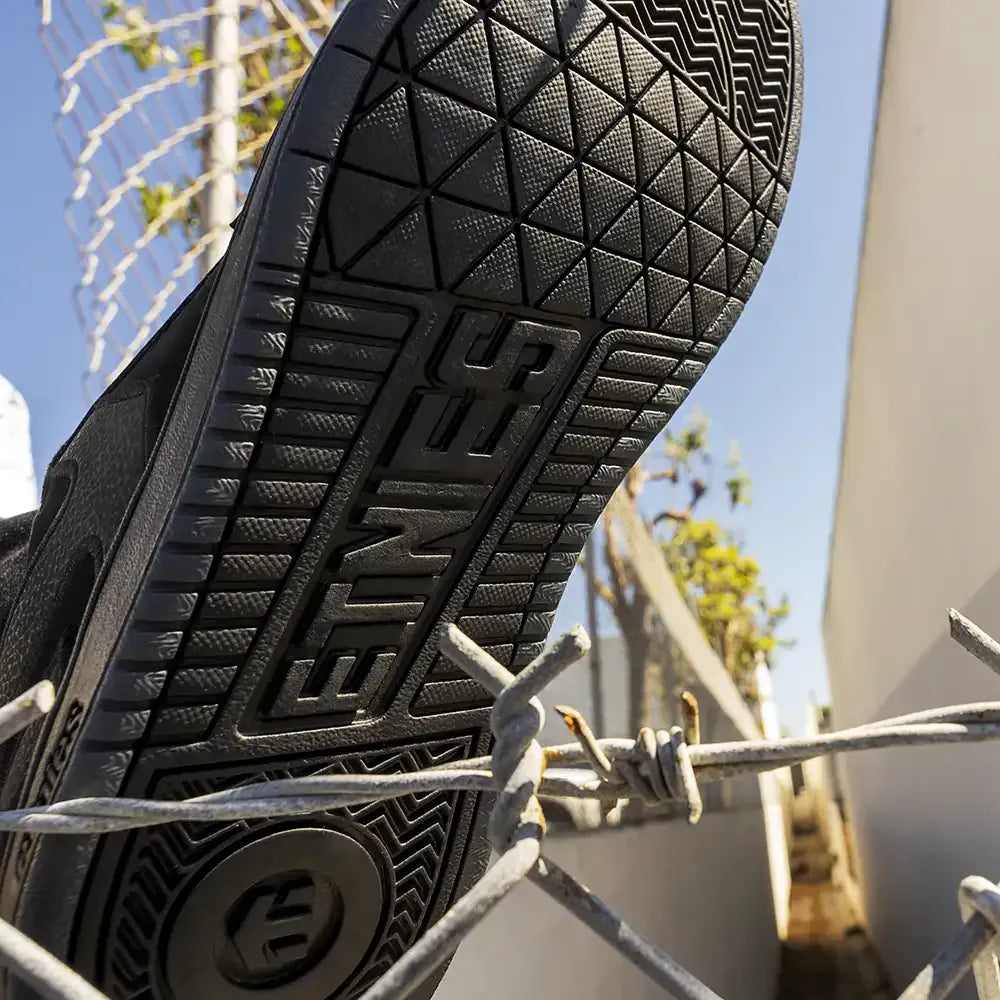 Fader black raw - skate shoes | etnies Official Low-Top Shoe Etnies Skate Original Sustainability Gear